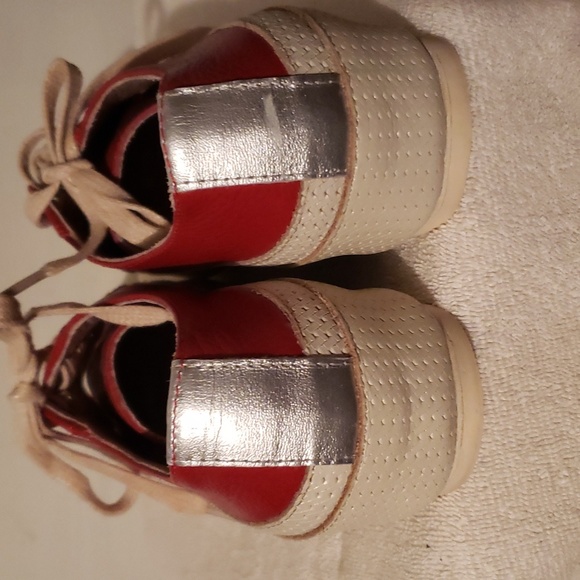 Gaspy Leather Shoes - Picture 5 of 9